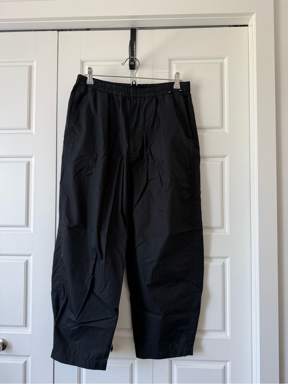Uniqlo Parachute Cropped Pants - Size L